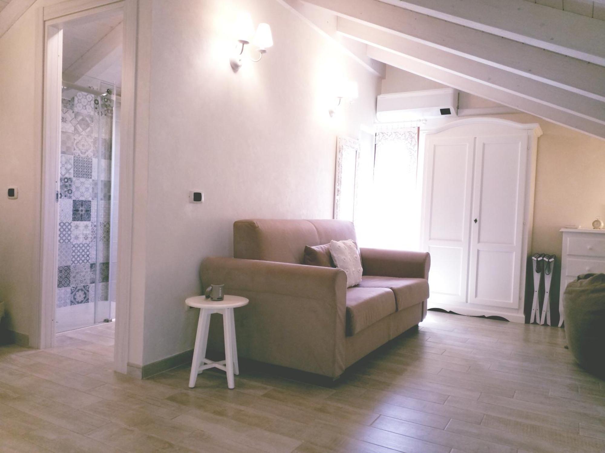 La Vista Del Poggio Bed & Breakfast Castellaro  Exterior photo